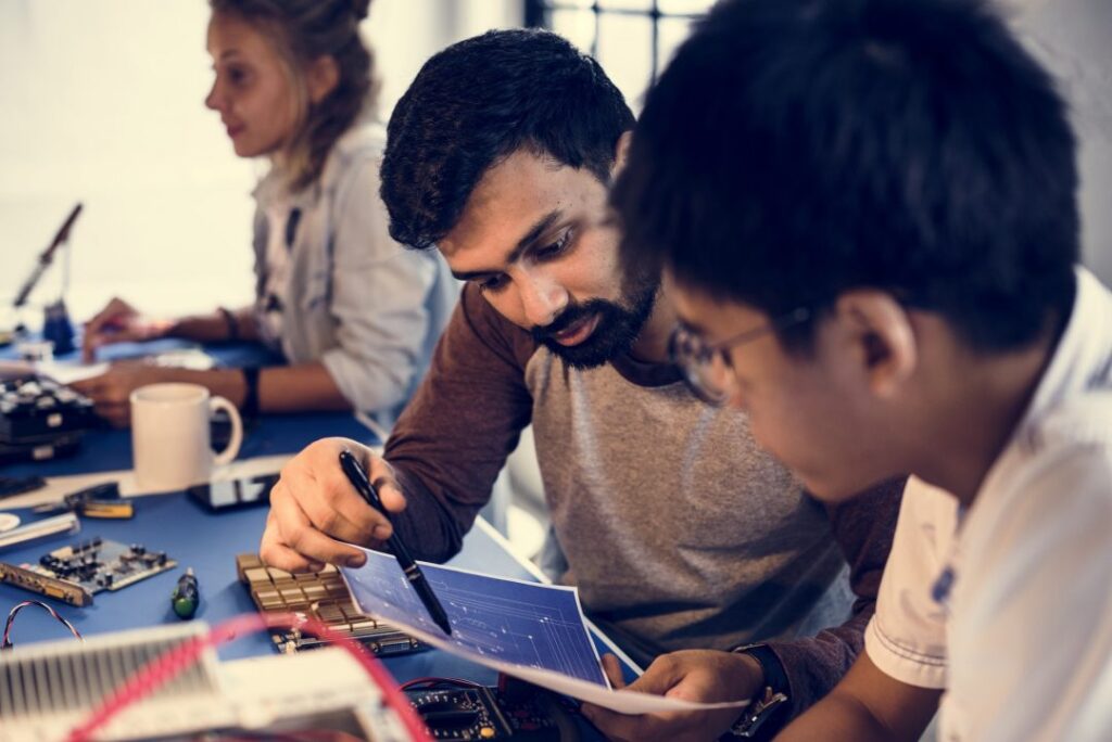 Die 5 besten Reparaturservices für Bürogeräte in Mannheim – Wichtige Arbeitsplatztechnik nach Störungen wiederherstellen